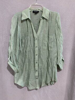 A. Byer Sage Green Button Front Blouse Women’s Medium Roll Tab Sleeve Top